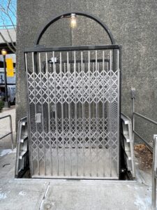 Pflow material lift in a commercial building